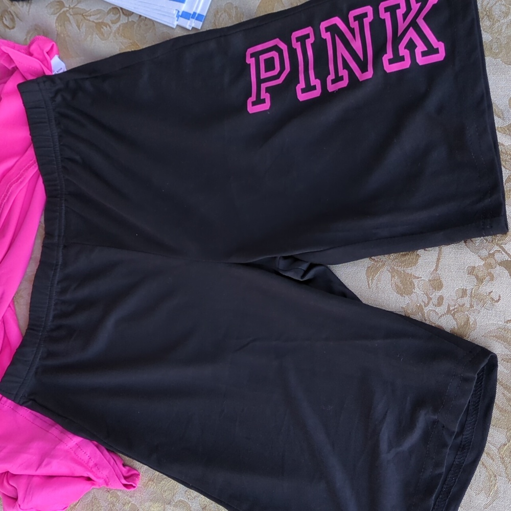 New Pink 2 Pieces Set. Tshirt And Shorts, Medium Size - Picture 10 of 11